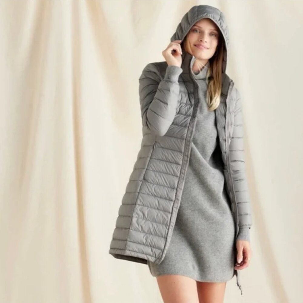 NWT Quince long, lightweight puffer size medium